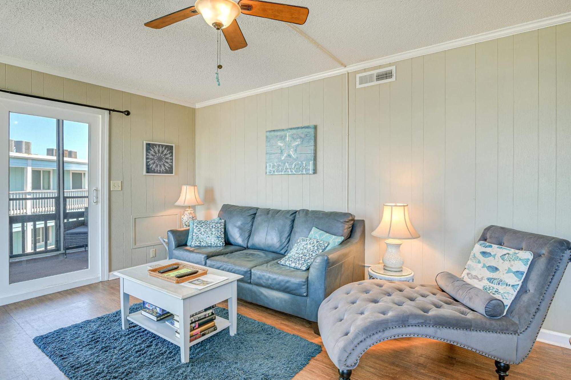 Coastal Condo On Beach With Community Pool Access! マートルビーチ エクステリア 写真