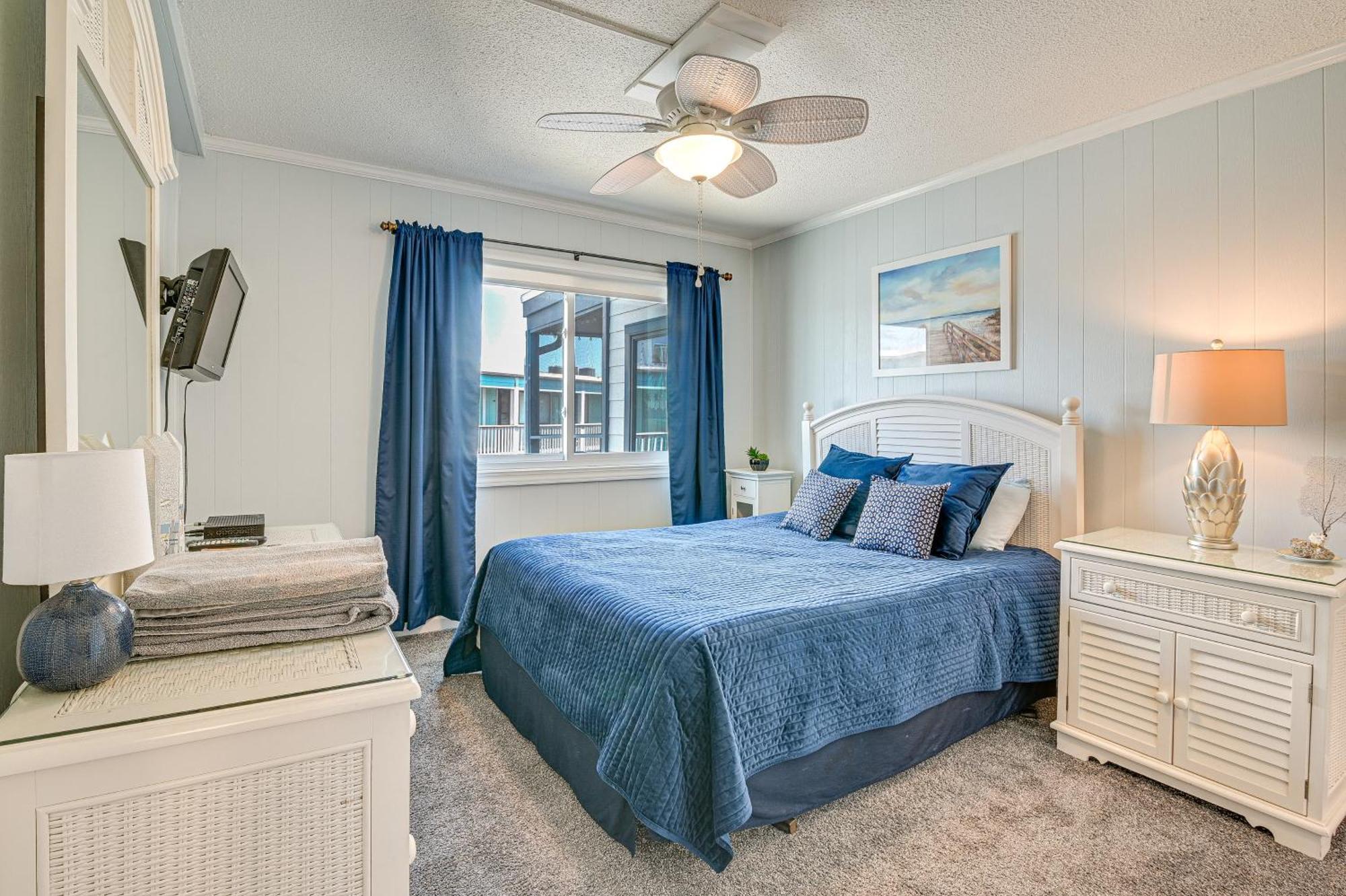 Coastal Condo On Beach With Community Pool Access! マートルビーチ エクステリア 写真